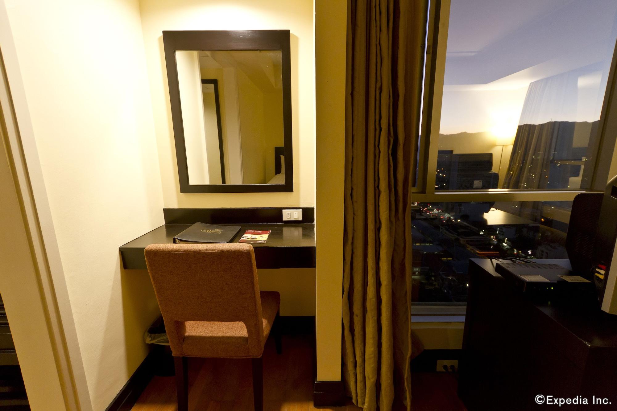 Crown Regency Hotel & Towers Cebu Exterior foto