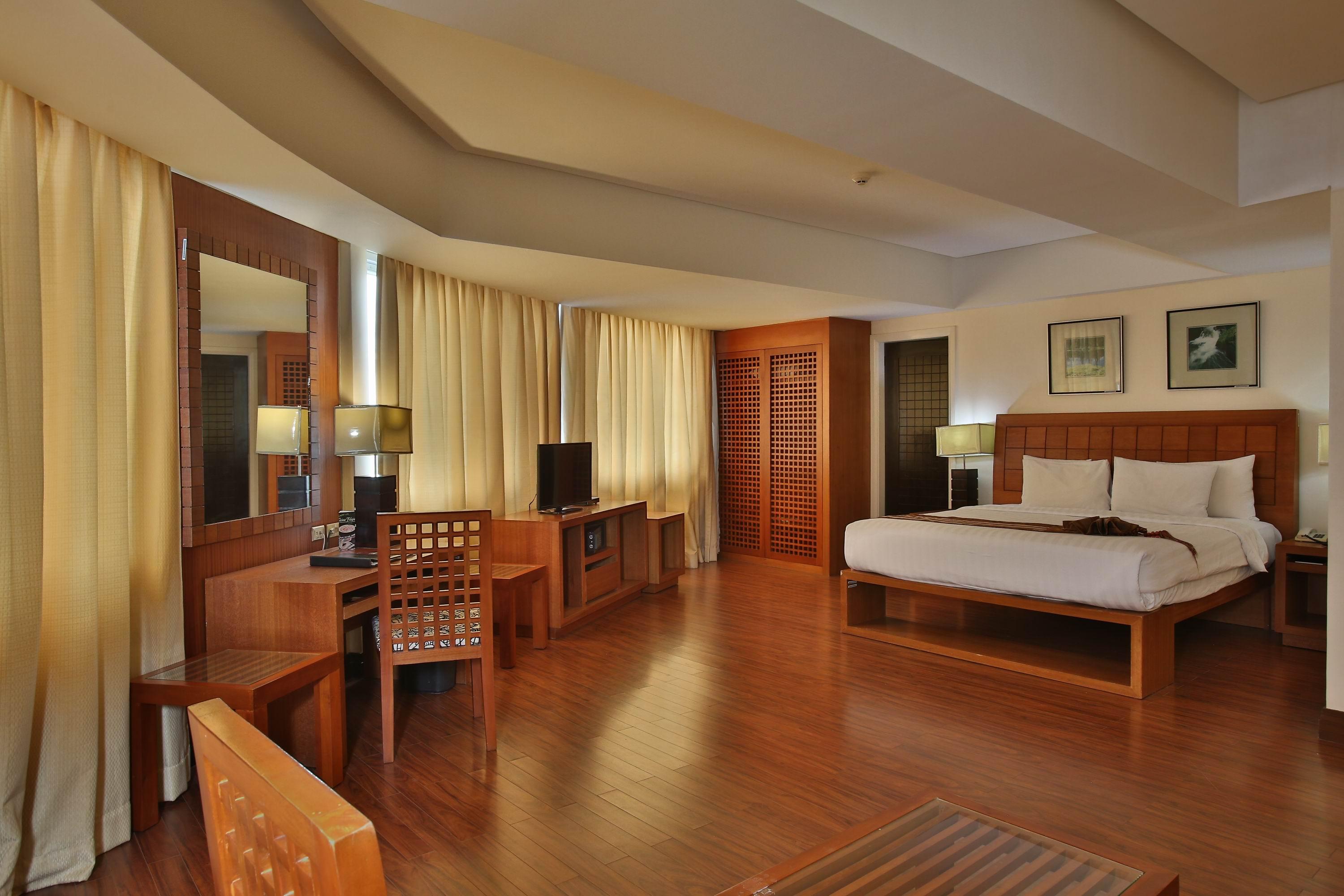 Crown Regency Hotel & Towers Cebu Exterior foto