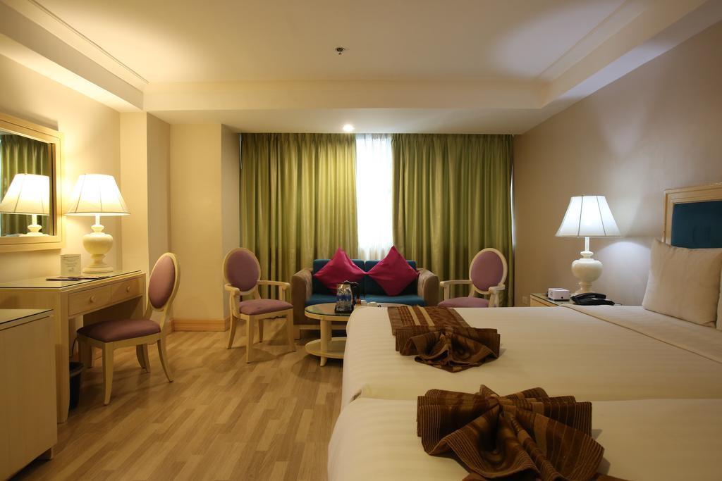 Crown Regency Hotel & Towers Cebu Exterior foto